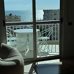 Апартаменты Sunrise Retreat *