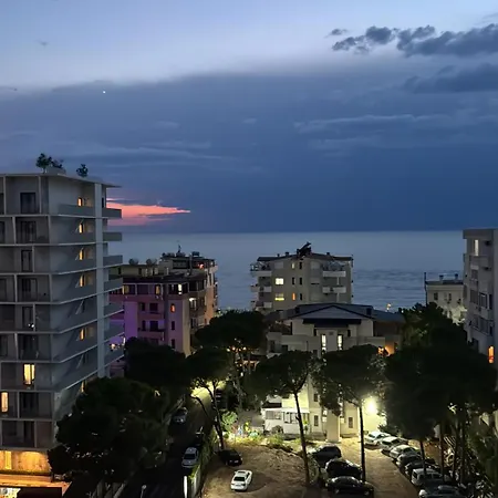 Apartment Sunrise Retreat Durrës
